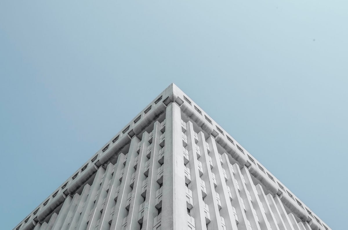 hth体育直播-7位家人因新冠去世 唐斯痛苦发声：我见过很多棺材